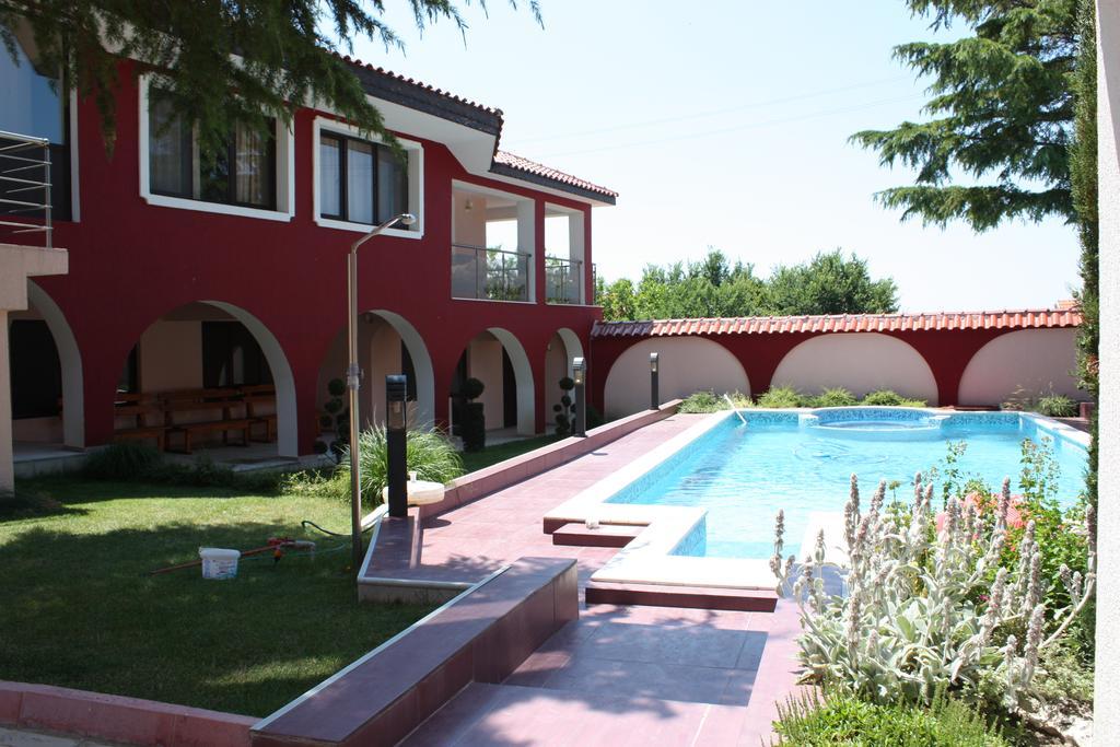 The Red House Hotel Kosharitsa Luaran gambar